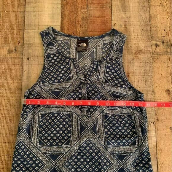 The North Face Navy White geometric sleeveless top xs - Picture 2 of 9